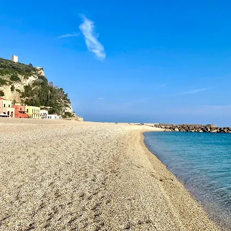 La Petite Maison A 20 Mt Dal Mare דירה